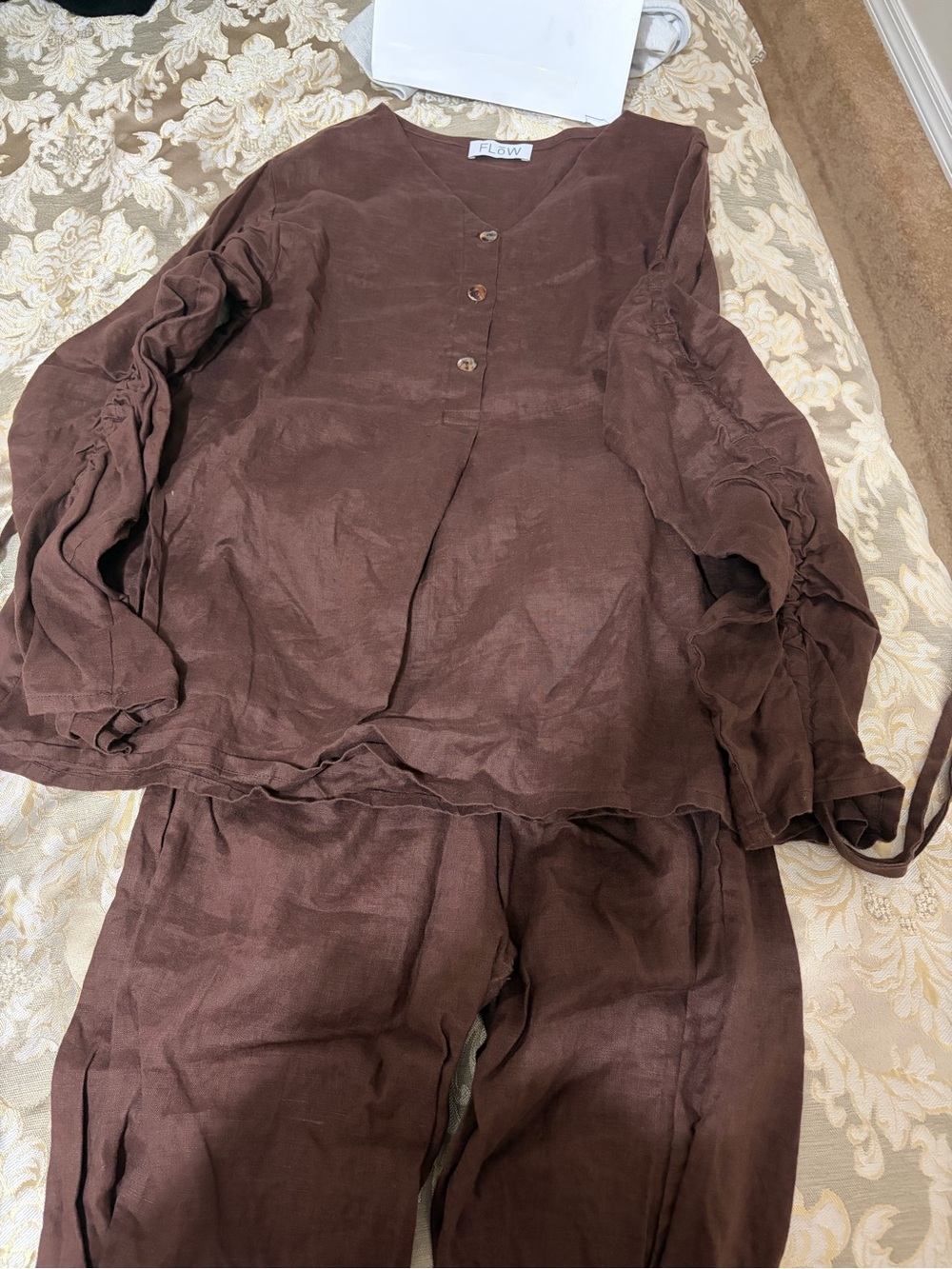 FLOW Brown Two-Piece Linen Set